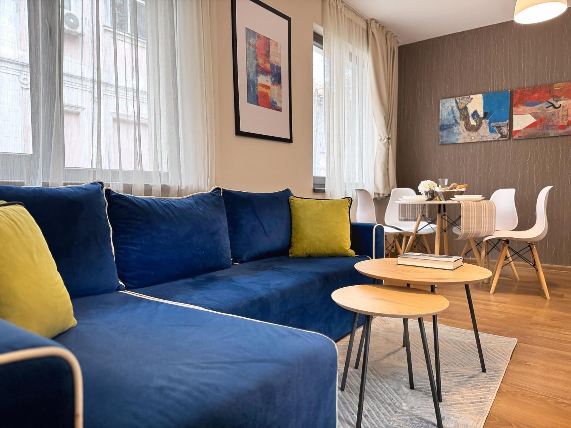 Top Centre Plovdiv Apt. With Parking For 4 Guests Luaran gambar