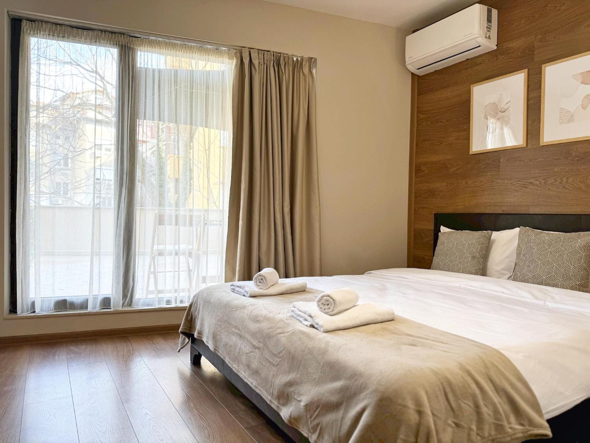 Top Centre Plovdiv Apt. With Parking For 4 Guests Luaran gambar