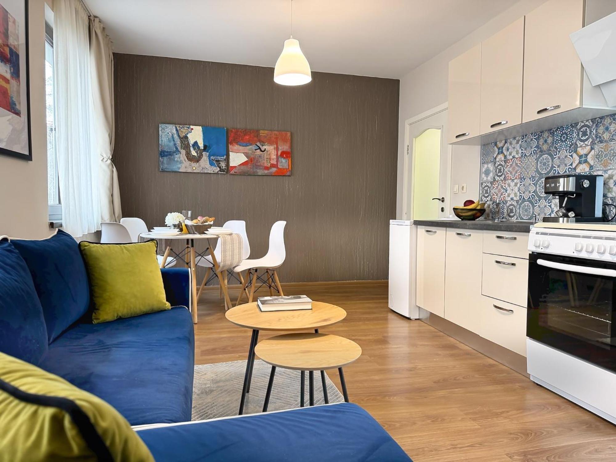 Top Centre Plovdiv Apt. With Parking For 4 Guests Luaran gambar