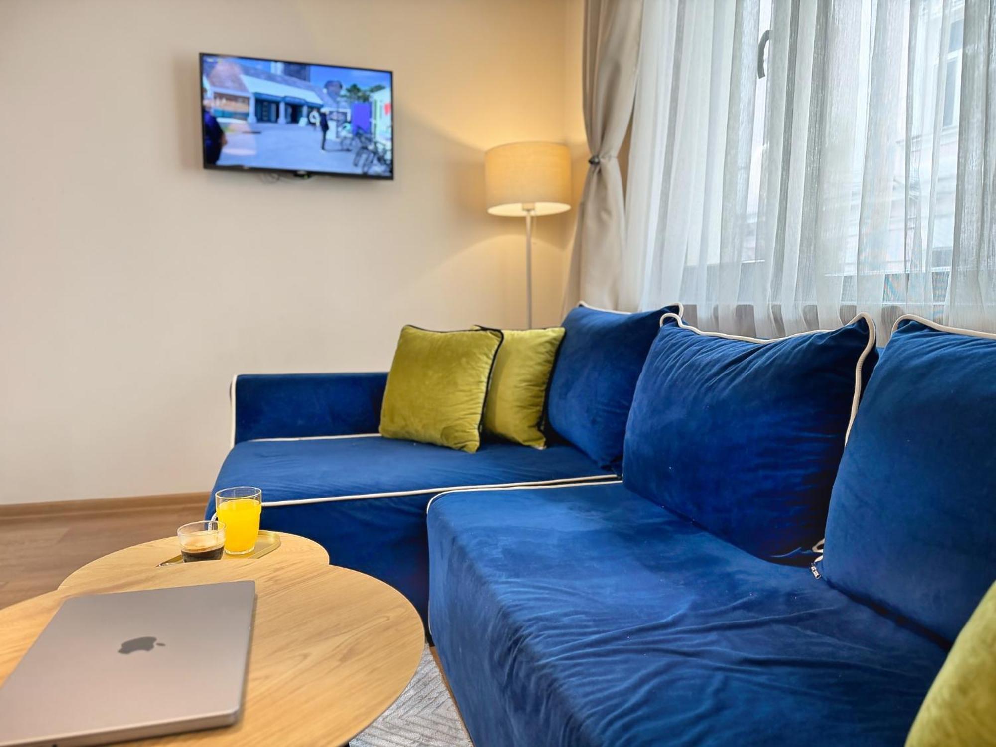 Top Centre Plovdiv Apt. With Parking For 4 Guests Luaran gambar