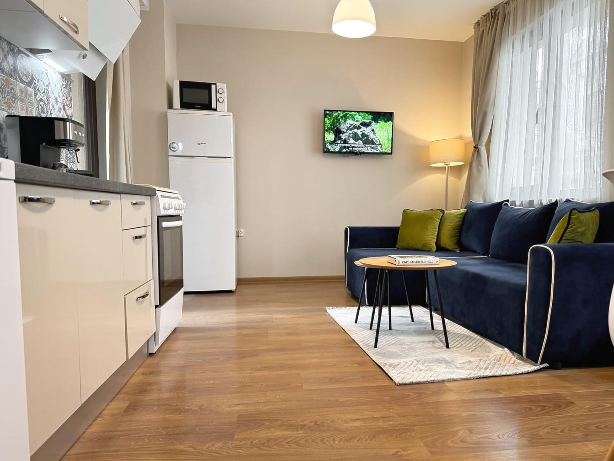 Top Centre Plovdiv Apt. With Parking For 4 Guests Luaran gambar