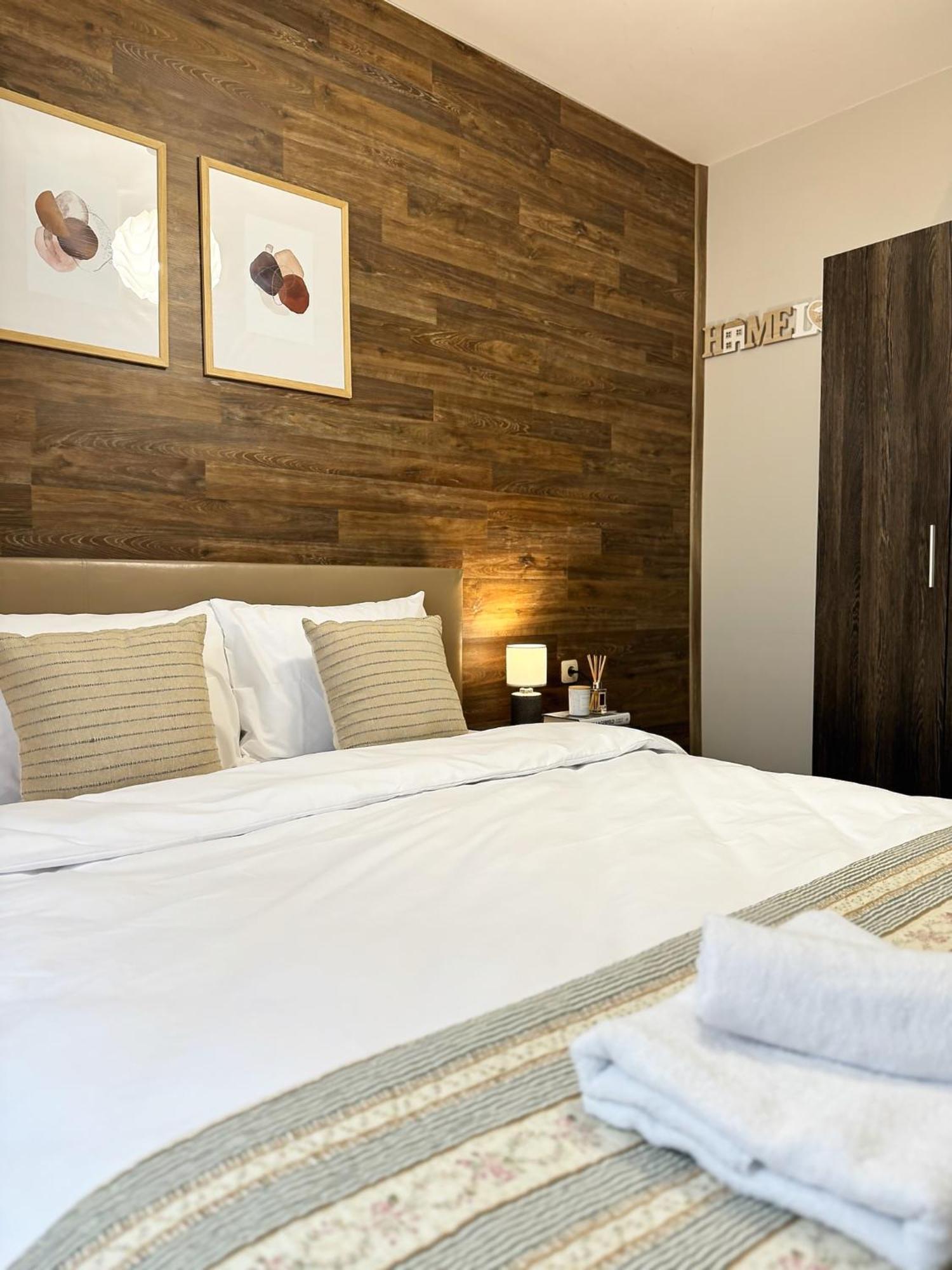 Top Centre Plovdiv Apt. With Parking For 4 Guests Luaran gambar