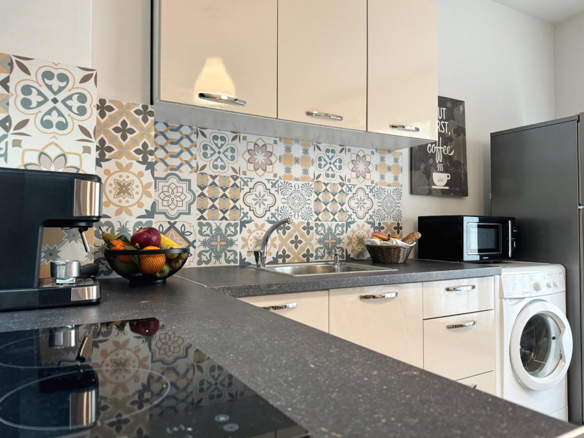 Top Centre Plovdiv Apt. With Parking For 4 Guests Luaran gambar